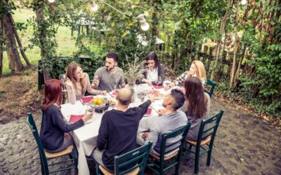How to Plan an Elegant Outdoor Dinner Party with Rentals